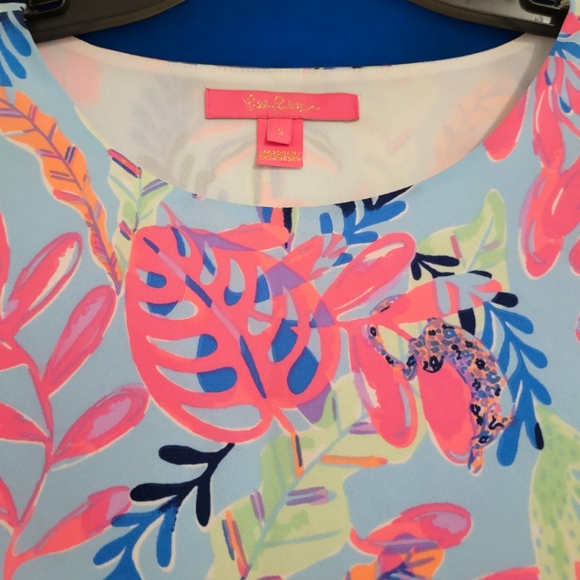 Lilly Pulitzer Darlah Ruffle Blouse YOU’VE BEEN SPOTTED (Size Small) - Picture 3 of 6